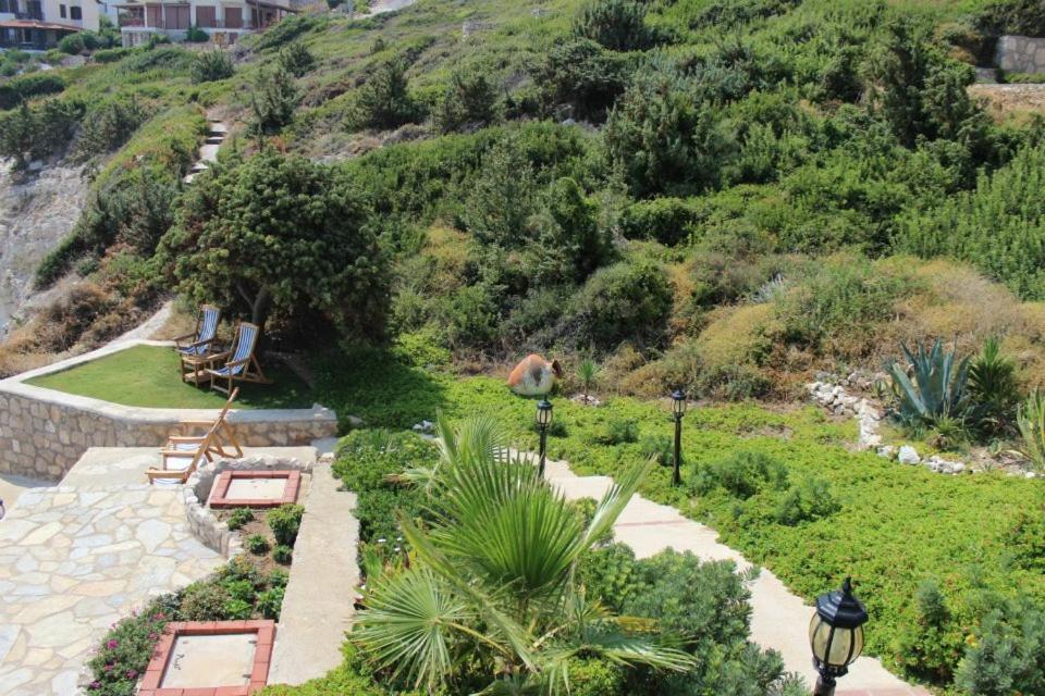 קרבורון Nergis Hotel מראה חיצוני תמונה