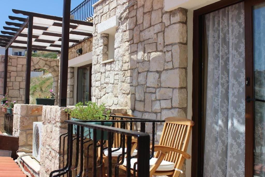 קרבורון Nergis Hotel מראה חיצוני תמונה